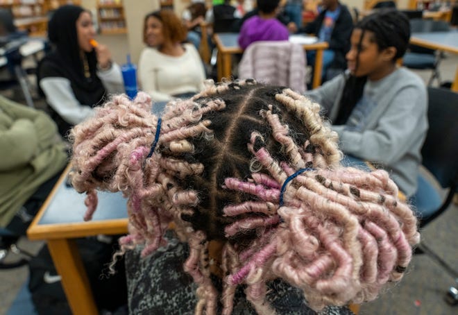 A stylish hairstyle at Fishers High School, Wednesday, Feb. 24, 2023, during an after-school meeting of Future Black Leaders.